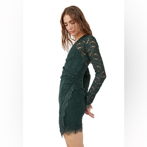 Free People 💚 Pearl Lace Mini Dress - Picture 5 of 8